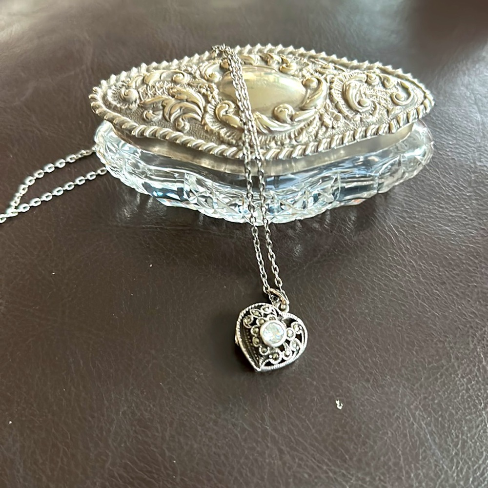Vintage 925 Sterling Silver Marcasite CZ Diamond Heart Locket Pendant Necklace